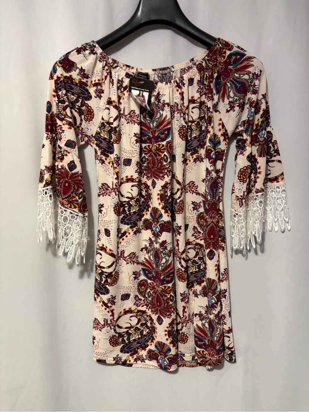 WinWin Cream Paisley Off-Shoulder Tunic with Lace Trim #2322